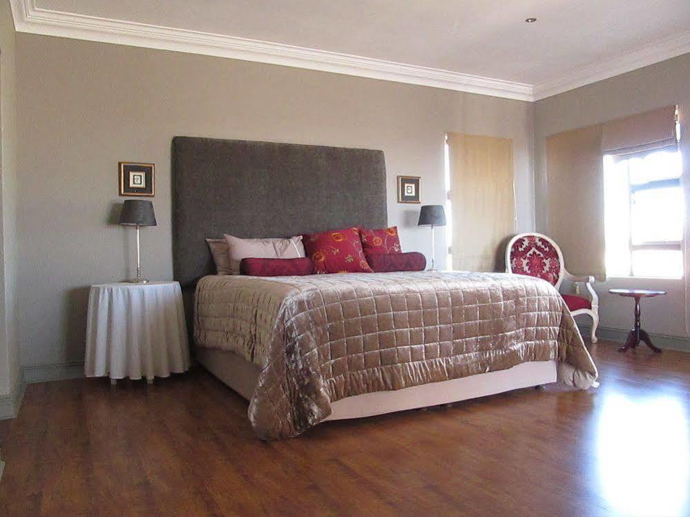 Alabaster Box Guesthouse Langebaan Exterior photo