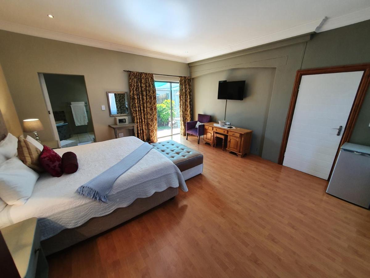 Alabaster Box Guesthouse Langebaan Exterior photo
